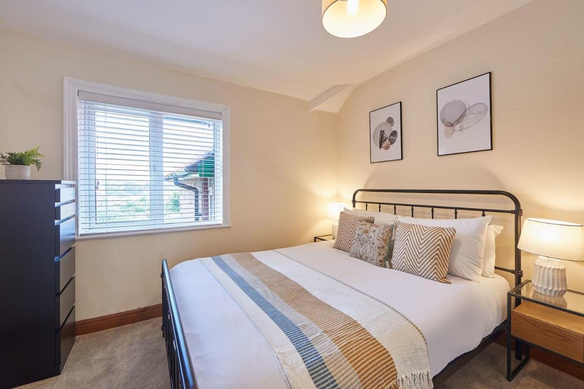 Blue Sky 3 Bedroom Cottage Whitby Ngoại thất bức ảnh